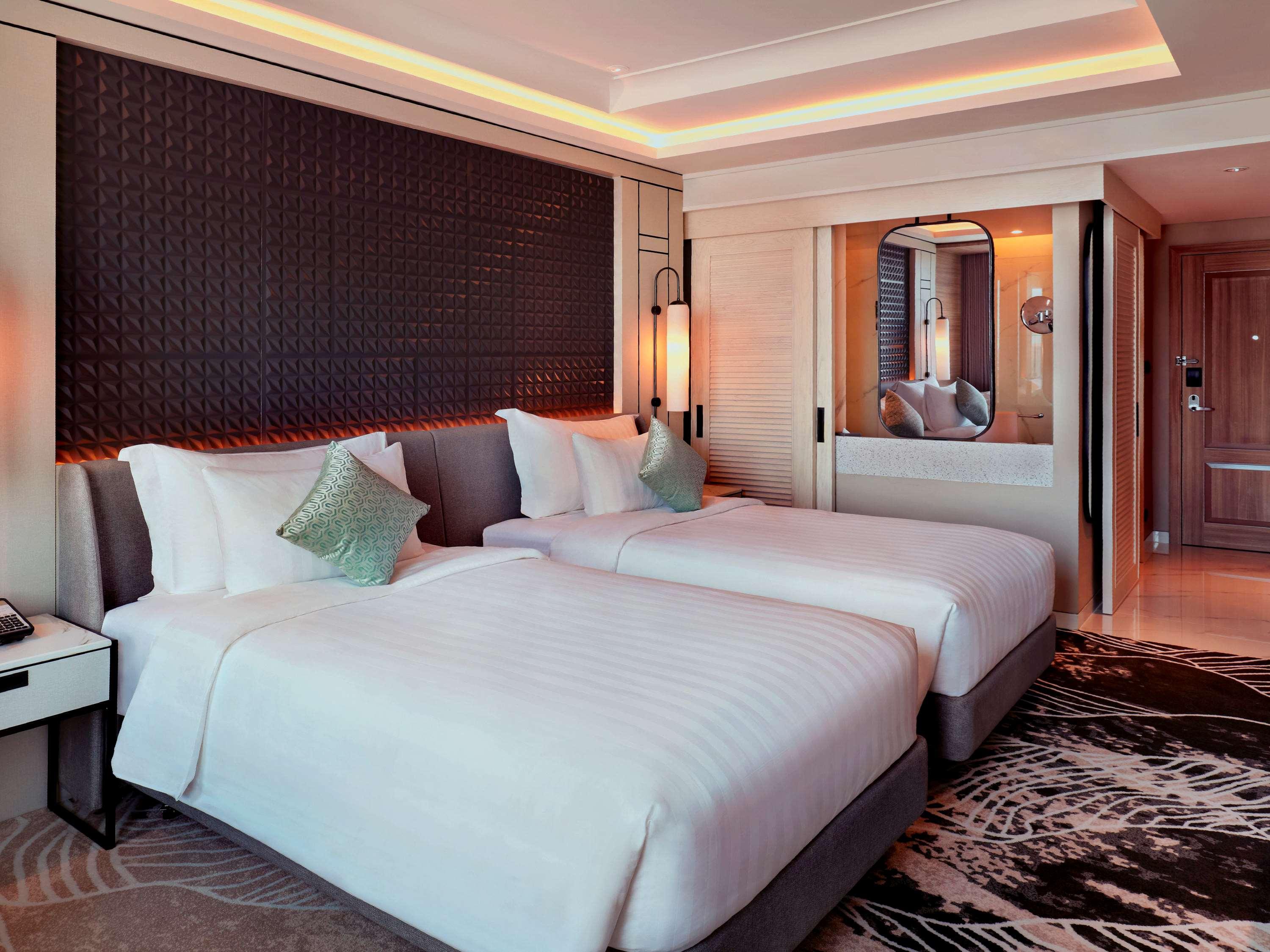 Movenpick Surabaya City Стая снимка